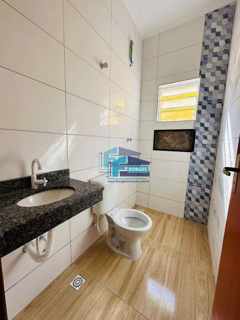 Foto 9 de Casa com 2 quartos à venda, 150m2 em Itanhaem - SP