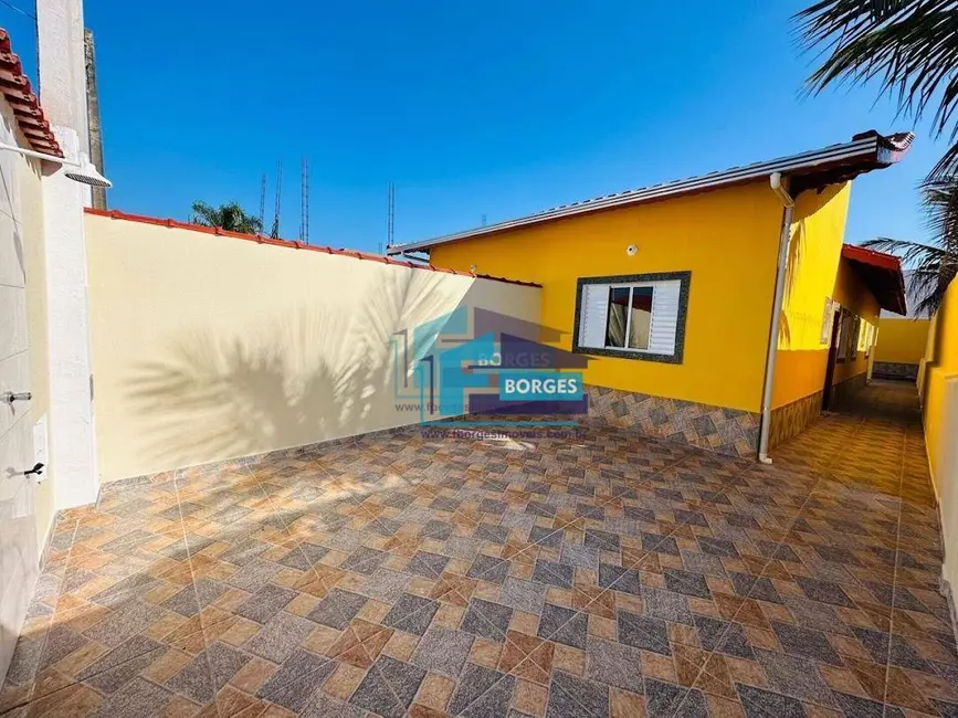 Foto 3 de Casa com 2 quartos à venda, 150m2 em Itanhaem - SP