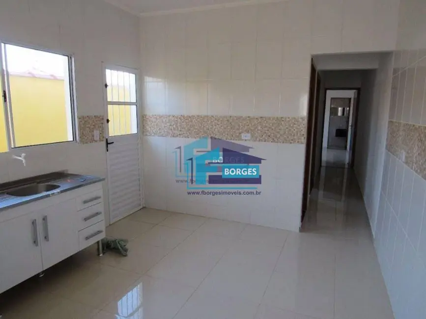 Foto 9 de Casa com 2 quartos à venda, 150m2 em Mongagua - SP