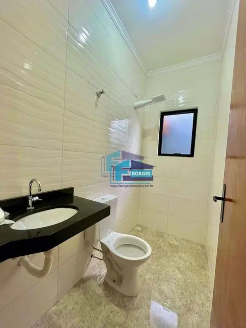Foto 9 de Casa com 2 quartos à venda, 150m2 em Itanhaem - SP