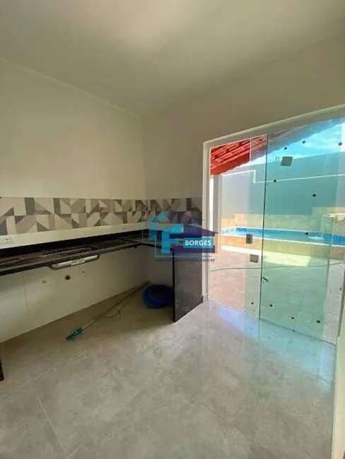 Foto 4 de Casa com 2 quartos à venda, 168m2 em Mongagua - SP