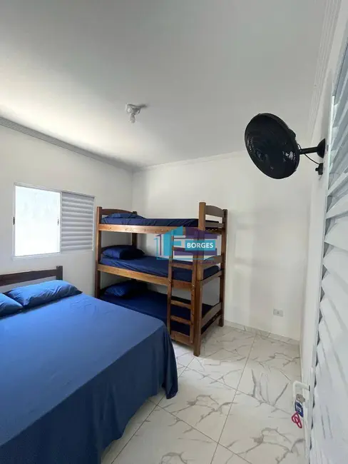 Casa com 1 quarto para alugar, 150m2 em Itanhaem - SP - imagem 4 Foto 4 de Casa com 1 quarto para alugar, 150m2 em Itanhaem - SP