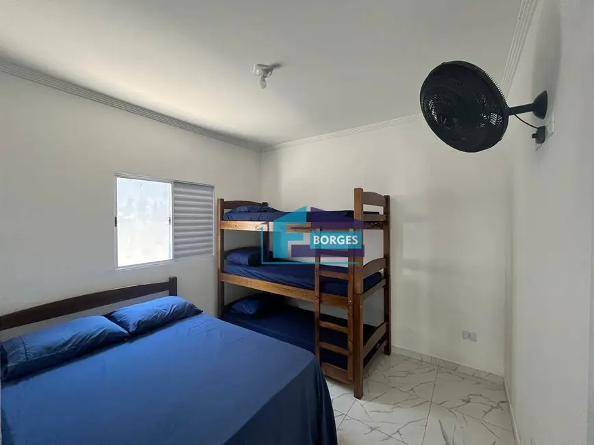 Casa com 1 quarto para alugar, 150m2 em Itanhaem - SP - imagem 3 Foto 3 de Casa com 1 quarto para alugar, 150m2 em Itanhaem - SP