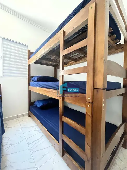 Casa com 1 quarto para alugar, 150m2 em Itanhaem - SP - imagem 2 Foto 2 de Casa com 1 quarto para alugar, 150m2 em Itanhaem - SP