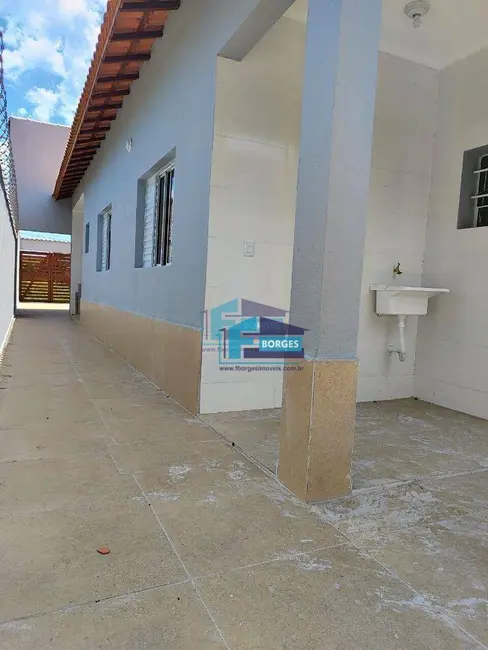 Foto 9 de Casa com 2 quartos à venda, 150m2 em Itanhaem - SP