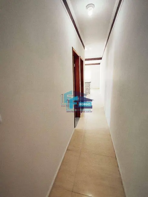 Foto 2 de Casa com 2 quartos à venda, 150m2 em Itanhaem - SP
