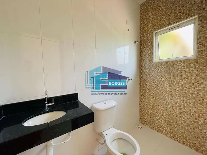 Foto 7 de Casa com 3 quartos à venda, 105m2 em Itanhaem - SP