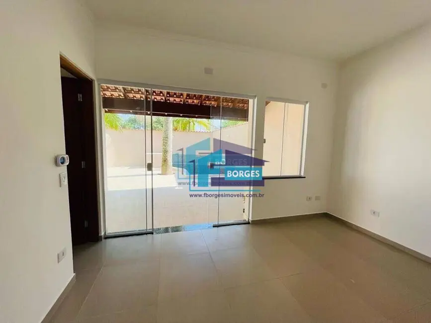 Foto 5 de Casa com 3 quartos à venda, 105m2 em Itanhaem - SP