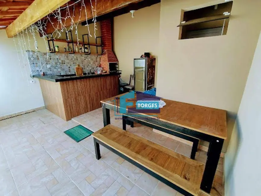 Foto 4 de Casa com 2 quartos à venda, 195m2 em Centro, Mongagua - SP