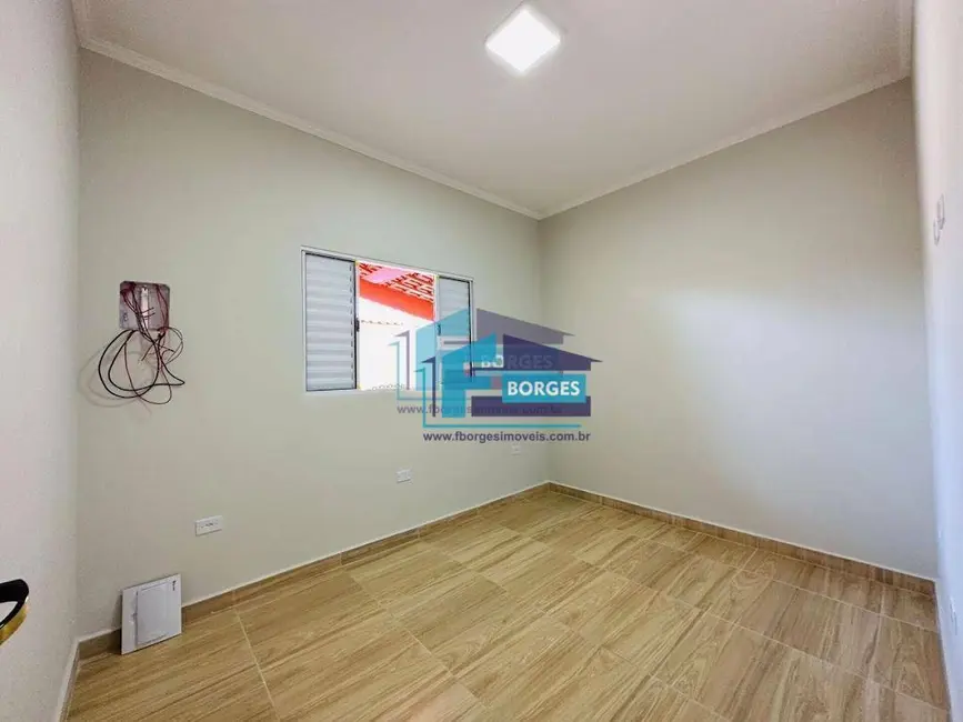Foto 3 de Casa com 2 quartos à venda, 150m2 em Centro, Mongagua - SP