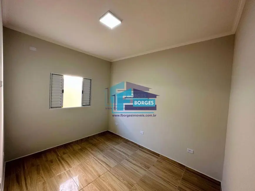 Foto 5 de Casa com 2 quartos à venda, 150m2 em Centro, Mongagua - SP