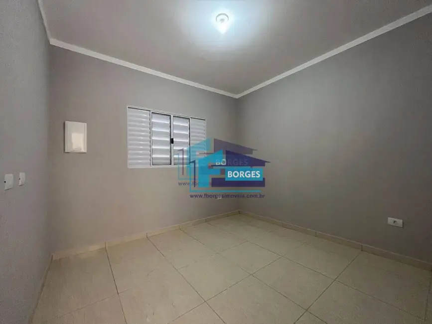 Foto 5 de Casa com 2 quartos à venda, 180m2 em Itanhaem - SP