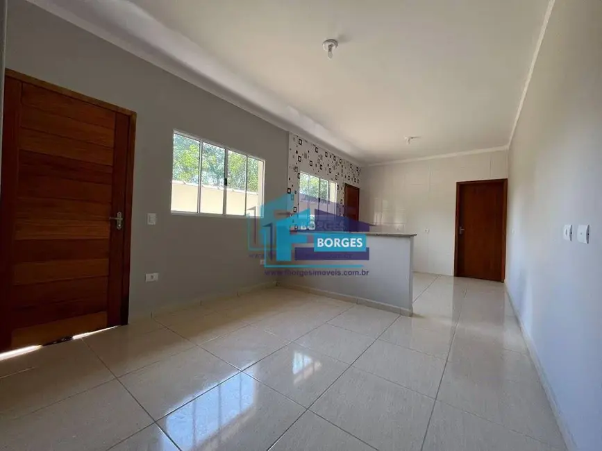 Foto 3 de Casa com 2 quartos à venda, 180m2 em Itanhaem - SP