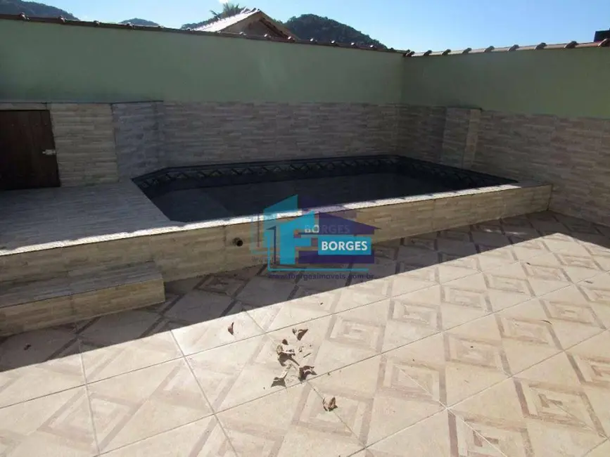 Foto 2 de Casa com 2 quartos à venda, 143m2 em Mongagua - SP