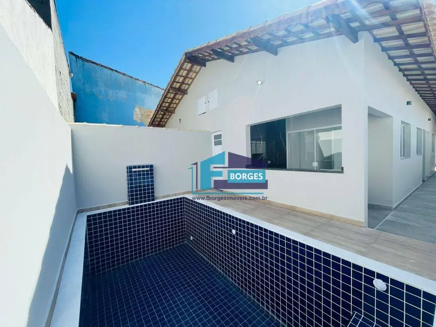 Foto 1 de Casa de Condomínio com 2 quartos à venda, 150m2 em Itanhaem - SP