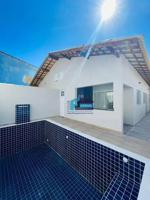 Casa de Condomínio com 2 quartos à venda, 150m2 em Itanhaem - SP - imagem 2 Foto 2 de Casa de Condomínio com 2 quartos à venda, 150m2 em Itanhaem - SP
