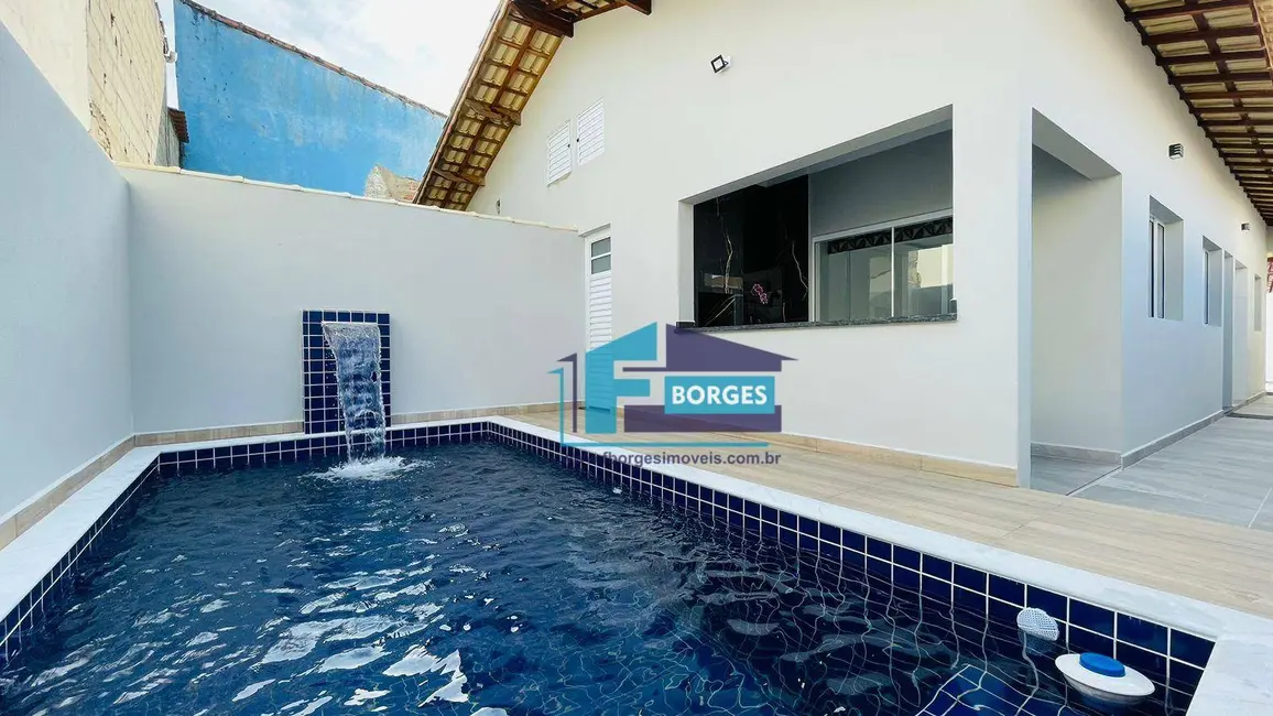 Foto 1 de Casa com 2 quartos à venda, 150m2 em Itanhaem - SP