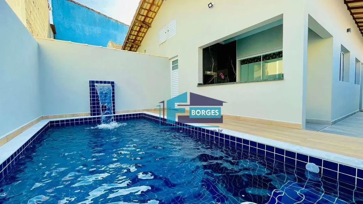 Foto 2 de Casa com 2 quartos à venda, 150m2 em Itanhaem - SP