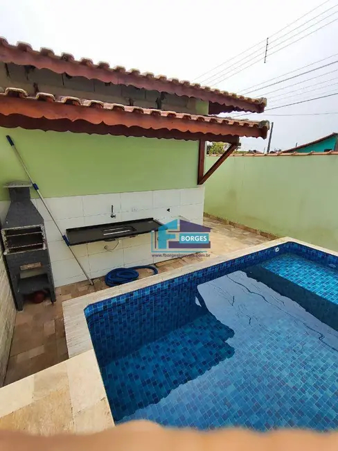 Foto 3 de Casa com 2 quartos à venda, 137m2 em Mongagua - SP