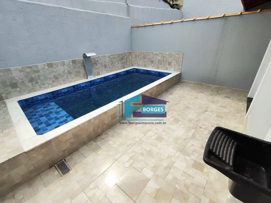 Foto 8 de Casa com 2 quartos à venda, 126m2 em Mongagua - SP