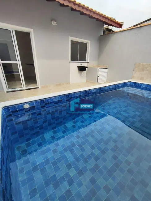 Foto 4 de Casa com 2 quartos à venda, 126m2 em Mongagua - SP