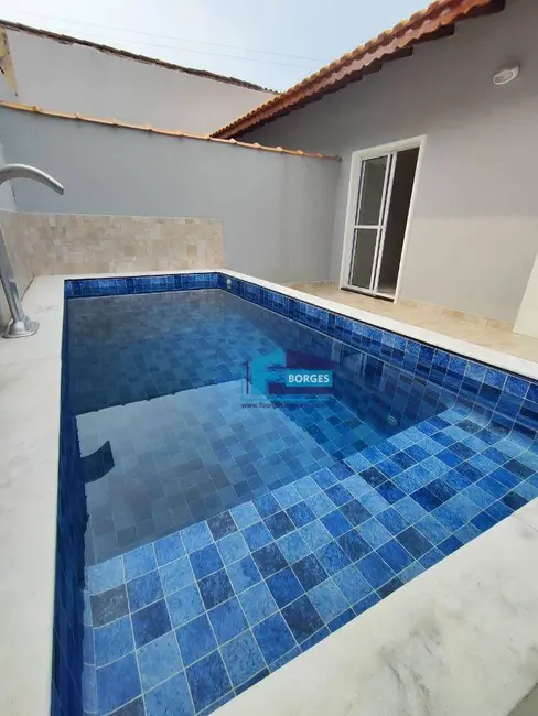 Foto 9 de Casa com 2 quartos à venda, 126m2 em Mongagua - SP