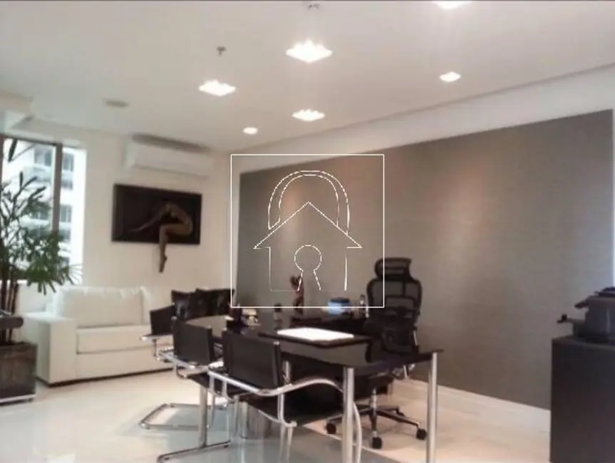 Sala Comercial à venda, 223m2 em Vila Olímpia, São Paulo - SP - imagem 4 Foto 4 de Sala Comercial à venda, 223m2 em Vila Olímpia, São Paulo - SP