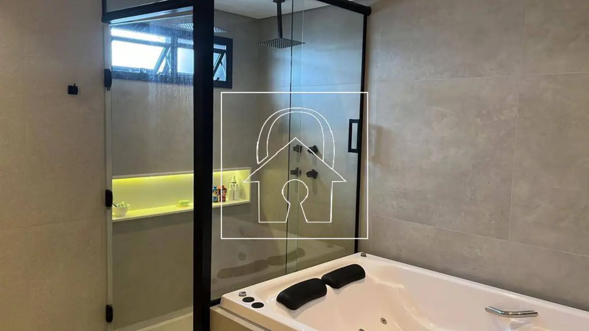 Cobertura com 3 quartos para alugar, 215m2 em Vila Olímpia, São Paulo - SP - imagem 9 Foto 9 de Cobertura com 3 quartos para alugar, 215m2 em Vila Olímpia, São Paulo - SP