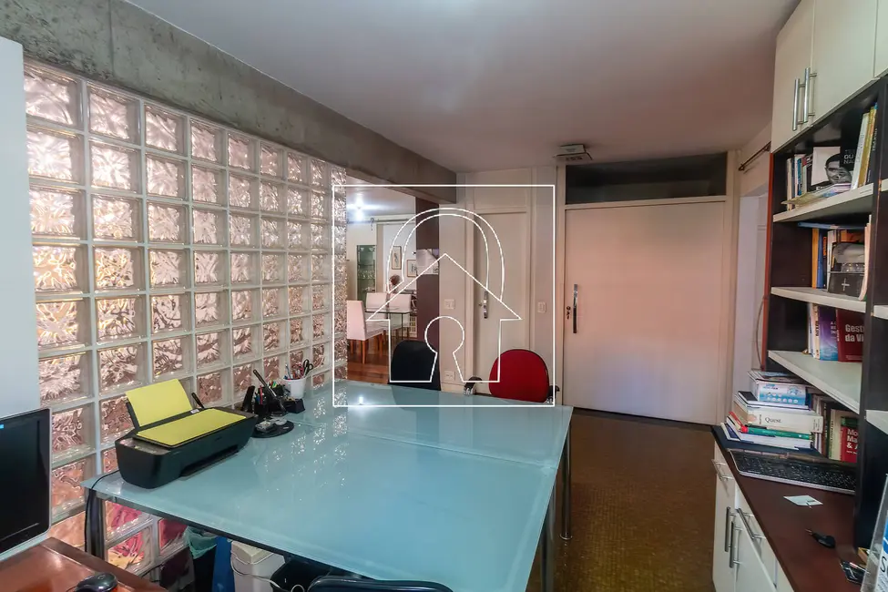 Apartamento com 3 quartos para alugar, 190m2 em Itaim Bibi, São Paulo - SP - imagem 2 Foto 2 de Apartamento com 3 quartos para alugar, 190m2 em Itaim Bibi, São Paulo - SP