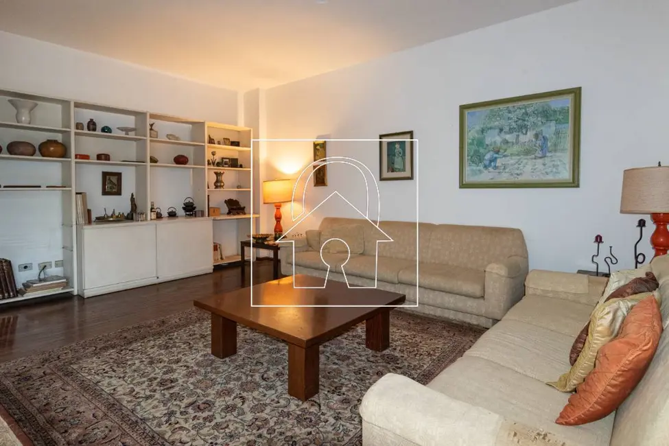 Sobrado com 5 quartos à venda, 209m2 em Moema, São Paulo - SP - imagem 3 Foto 3 de Sobrado com 5 quartos à venda, 209m2 em Moema, São Paulo - SP