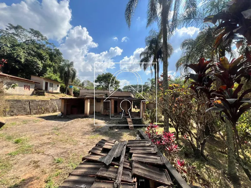 Chácara com 6 quartos à venda, 100m2 em Chácara Ivoturucaia, Campo Limpo Paulista - SP - imagem 8 Foto 8 de Chácara com 6 quartos à venda, 100m2 em Chácara Ivoturucaia, Campo Limpo Paulista - SP