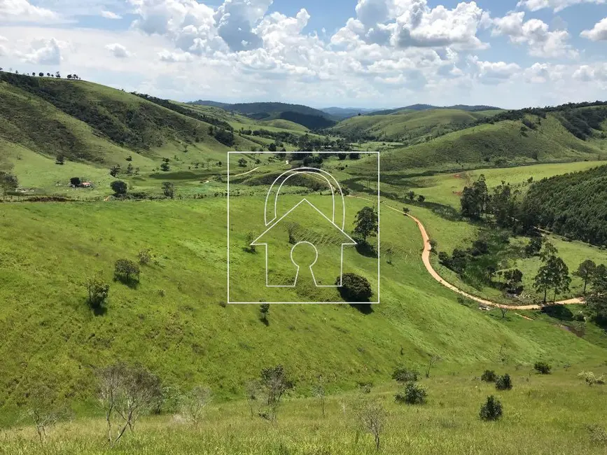 Foto 2 de Fazenda / Haras com 6 quartos à venda, 1067m2 em Centro, Santa Branca - SP