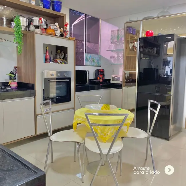 Foto 3 de Casa de Condomínio com 3 quartos à venda, 300m2 em Fazendinha, Macapa - AP