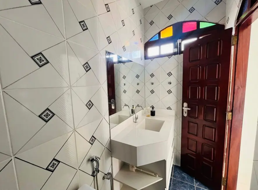 Casa com 6 quartos para alugar, 600m2 em Central, Macapa - AP - imagem 3 Foto 3 de Casa com 6 quartos para alugar, 600m2 em Central, Macapa - AP