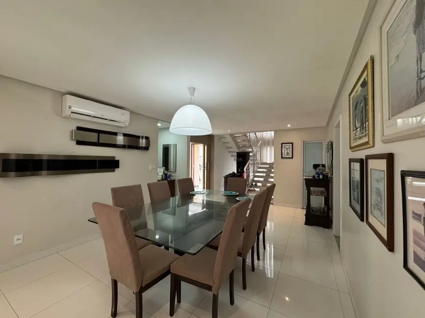 Foto 2 de Casa com 5 quartos à venda, 480m2 em Jardim Marco Zero, Macapa - AP