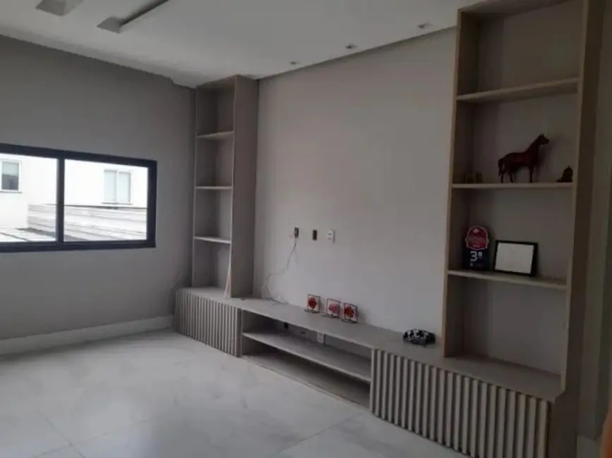 Foto 3 de Casa com 4 quartos à venda, 690m2 em Universidade, Macapa - AP
