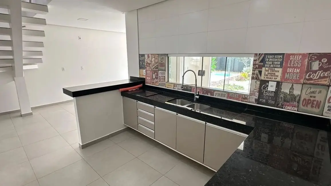 Foto 14 de Casa com 4 quartos à venda, 250m2 em Universidade, Macapa - AP