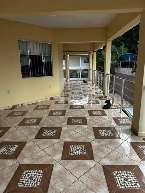 Foto 6 de Casa com 3 quartos à venda, 600m2 em Central, Santana - AP