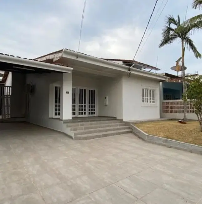 Foto 1 de Casa de Condomínio com 3 quartos à venda, 641m2 em Jardim Marco Zero, Macapa - AP
