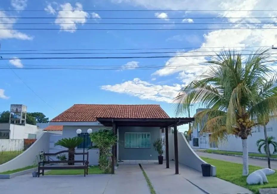 Foto 1 de Casa com 3 quartos à venda, 250m2 em Universidade, Macapa - AP