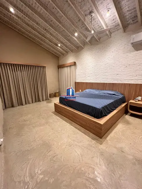 Foto 9 de Fazenda / Haras com 4 quartos à venda, 810m2 em Mendonca - SP