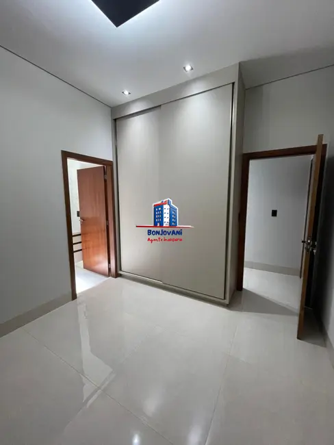 Casa de Condomínio com 3 quartos à venda, 223m2 em Residencial Gaivota I, Sao Jose Do Rio Preto - SP - imagem 6 Foto 6 de Casa de Condomínio com 3 quartos à venda, 223m2 em Residencial Gaivota I, Sao Jose Do Rio Preto - SP