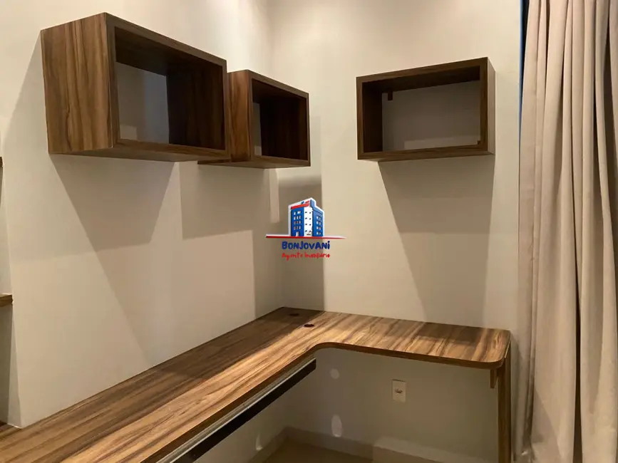 Casa de Condomínio com 3 quartos à venda, 240m2 em Residencial Gaivota I, Sao Jose Do Rio Preto - SP - imagem 8 Foto 8 de Casa de Condomínio com 3 quartos à venda, 240m2 em Residencial Gaivota I, Sao Jose Do Rio Preto - SP