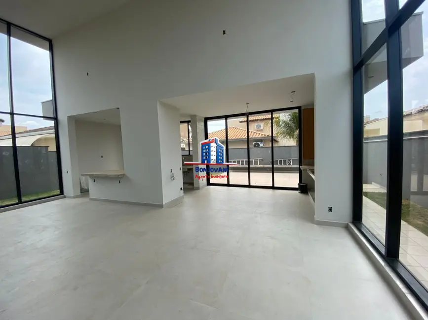 Casa de Condomínio com 3 quartos à venda, 240m2 em Residencial Gaivota I, Sao Jose Do Rio Preto - SP - imagem 5 Foto 5 de Casa de Condomínio com 3 quartos à venda, 240m2 em Residencial Gaivota I, Sao Jose Do Rio Preto - SP