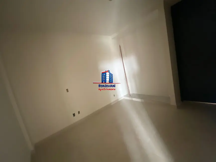 Casa de Condomínio com 3 quartos à venda, 240m2 em Residencial Gaivota I, Sao Jose Do Rio Preto - SP - imagem 9 Foto 9 de Casa de Condomínio com 3 quartos à venda, 240m2 em Residencial Gaivota I, Sao Jose Do Rio Preto - SP