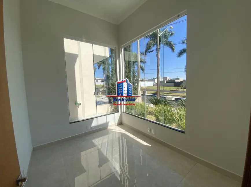 Foto 4 de Casa de Condomínio com 3 quartos para alugar, 280m2 em Mirassol - SP