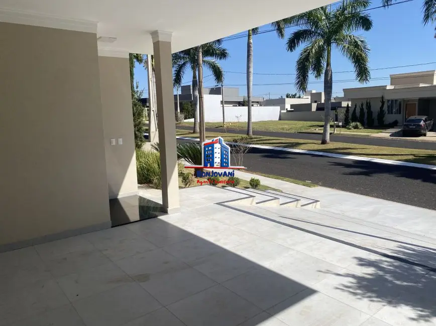 Foto 2 de Casa de Condomínio com 3 quartos para alugar, 280m2 em Mirassol - SP