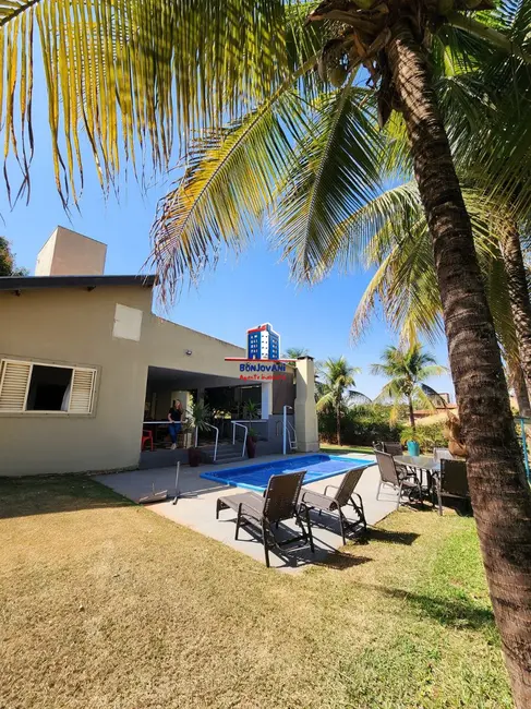 Foto 1 de Fazenda / Haras com 4 quartos para alugar, 300m2 em Fronteira - MG