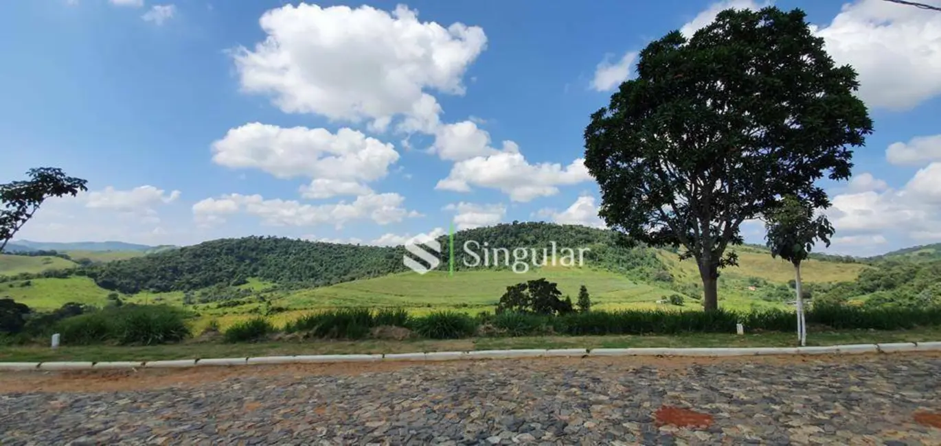 Foto 1 de Terreno / Lote à venda, 1000m2 em Centro, Belmiro Braga - MG