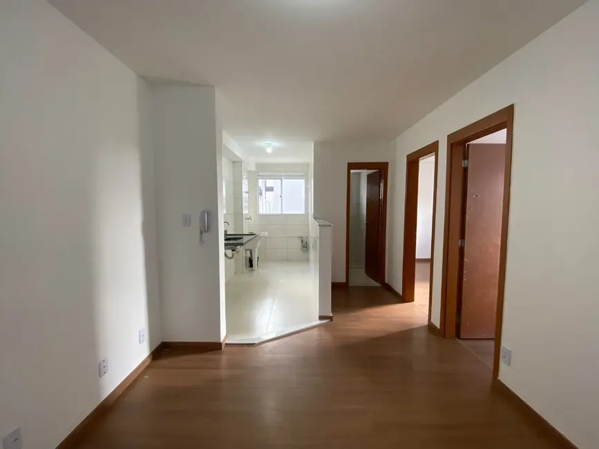 Foto 2 de Apartamento com 2 quartos para alugar, 40m2 em São Pedro, Juiz De Fora - MG